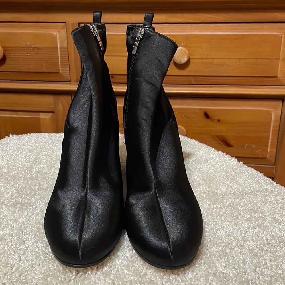 Marc Fisher above ankle satin booties size 7